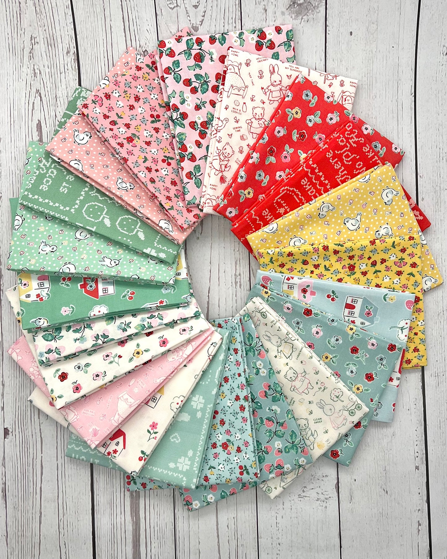 Home Sweet Home, Fat Quarter Bundle, 21 Pieces - Good Vibes Quilt Shop