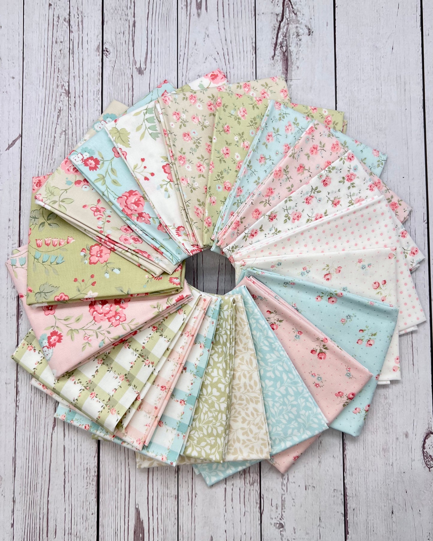 Abide Collection, Fat Quarter Bundle, 20 pieces