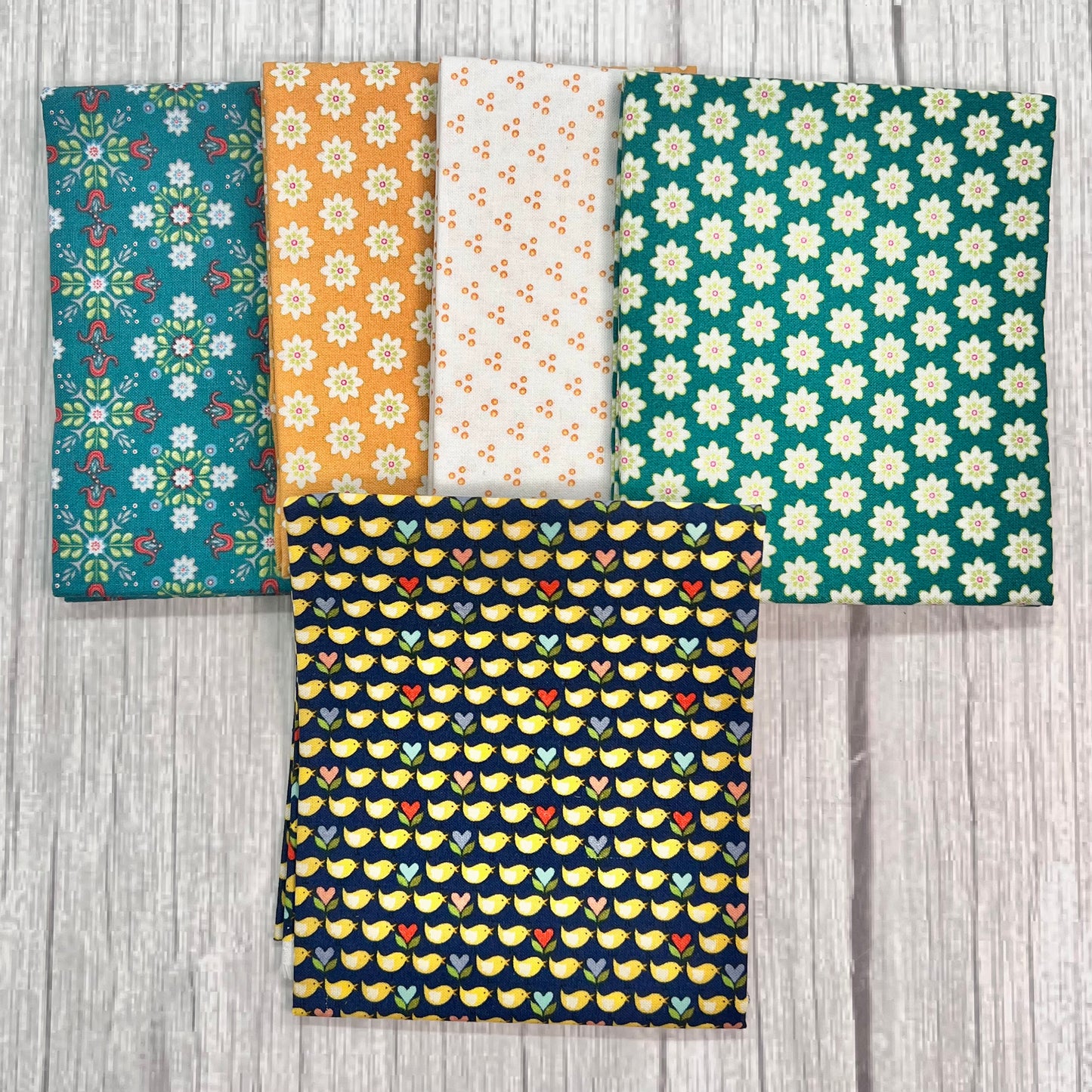 Fat Quarter Packs, FAT AND GROOVY, 5 Pieces