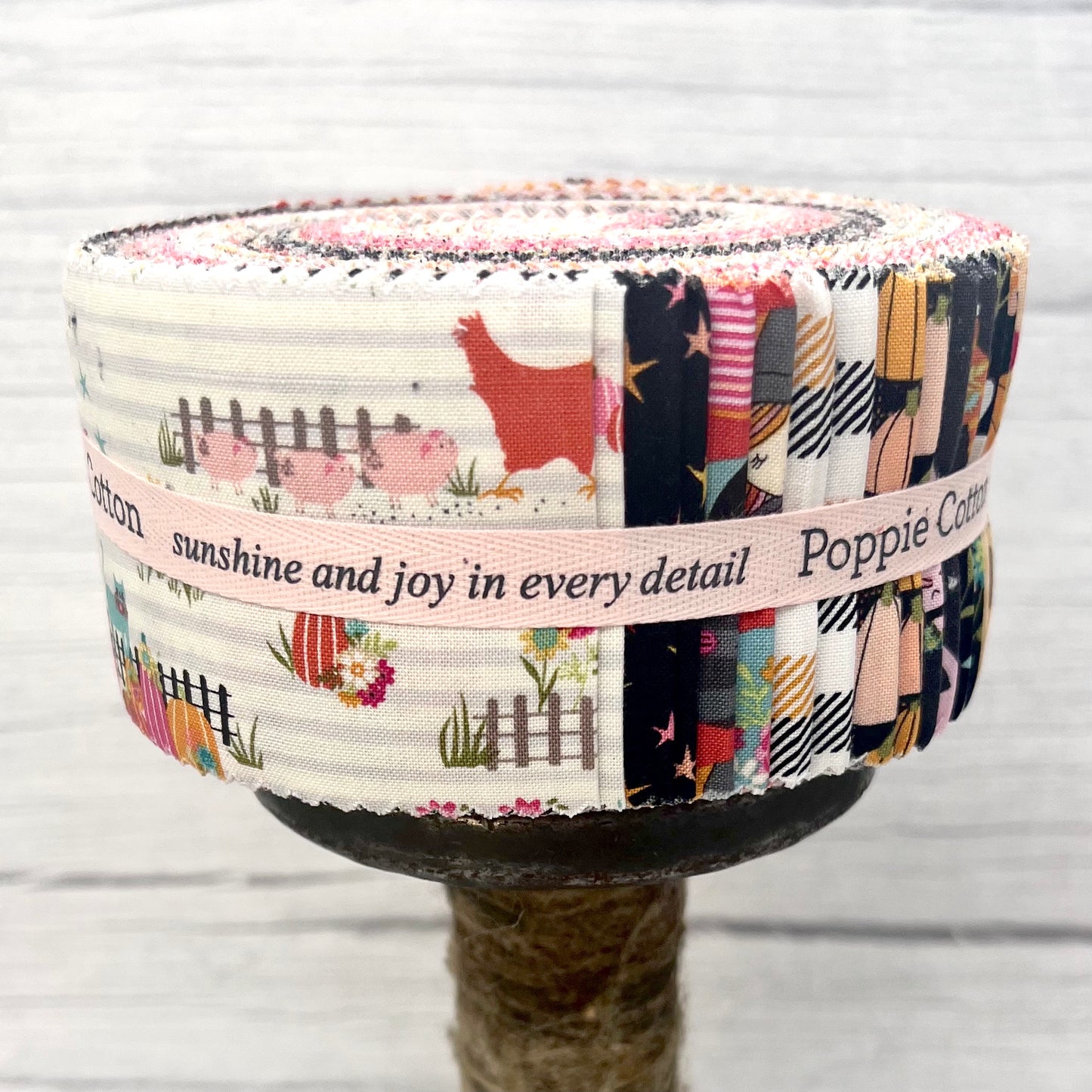 Kitty Loves Candy, 2 1/2" Strips/Jellyroll, 21 Prints with 42 Pieces