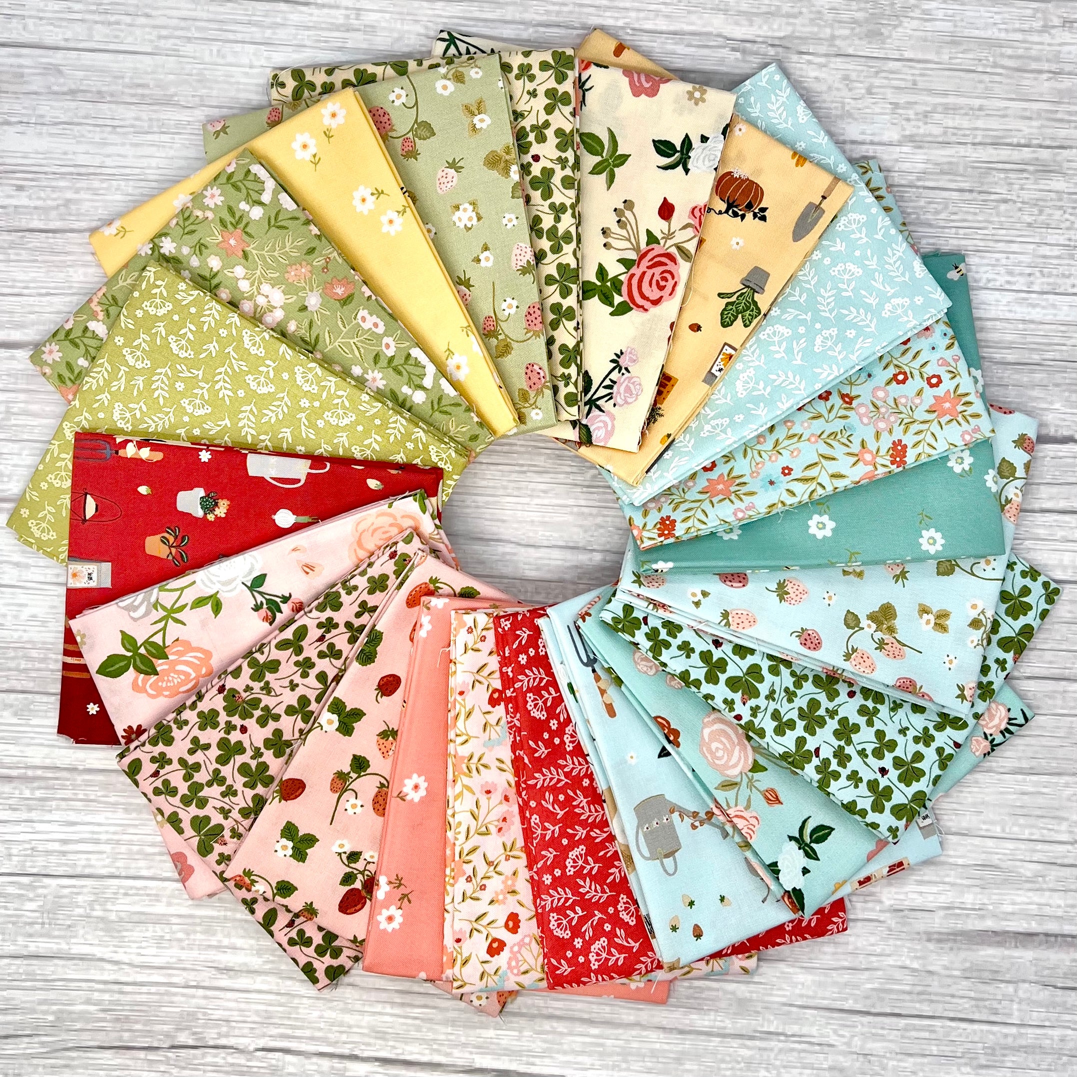 Poppie Cotton Farmhouse Favorites Jina Barney Lori Woods Red Blue Pink Floral Shabby online Chic Cottage Fabric 42 FQ Fat Quarter Bundle