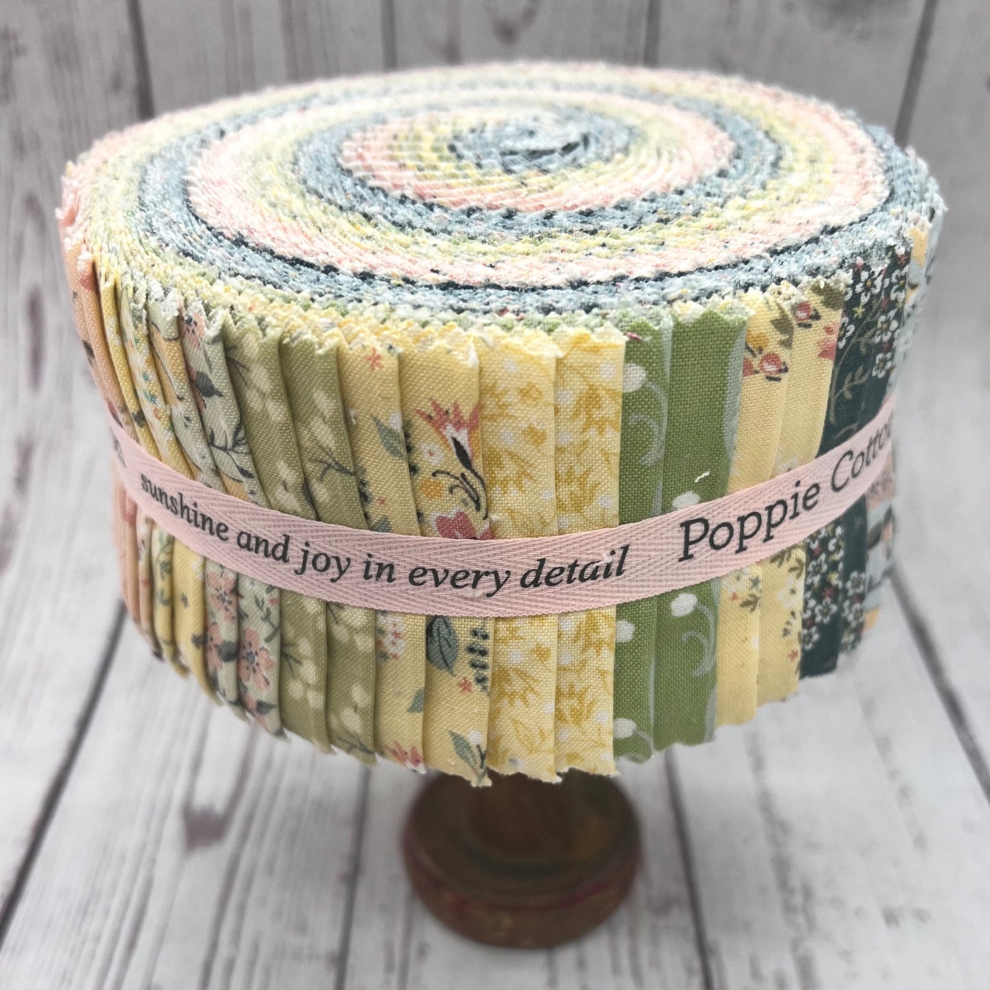 Songbird Serenade, 2 1/2" Strips/Jellyroll, 21 Prints with 42 Pieces
