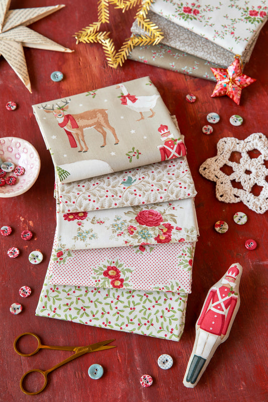 Tilda Merry Little Christmas Fabric, FQB 5pc Cream, TIL300245