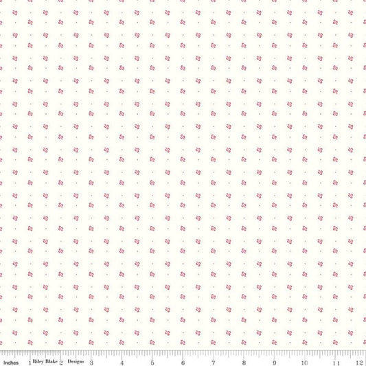 Riley Blake Designs Clover Tea Rose quilting cotton fabric with bee and clover pattern, perfect for quilting and sewing projects.